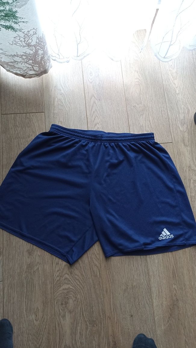 Spodenki męskie piłkarskie shorty sportowe granatowe Adidas