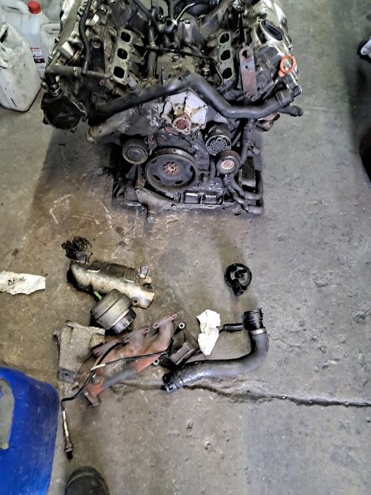 Silnik audi a6c6 2.4 FSI BDW (urwany zawor )