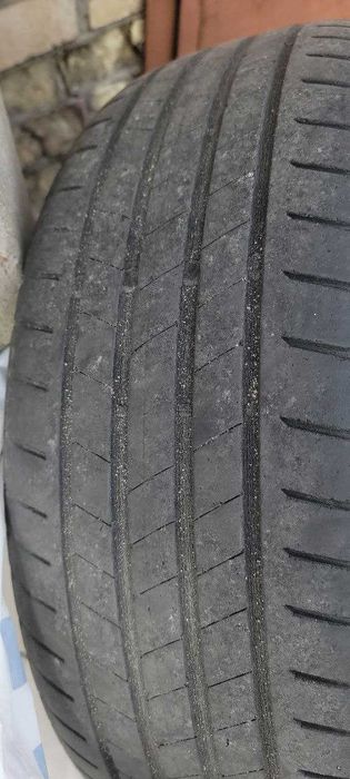 Продам авторезину Bridgestone turanza 001 195/65 r15 летняя.