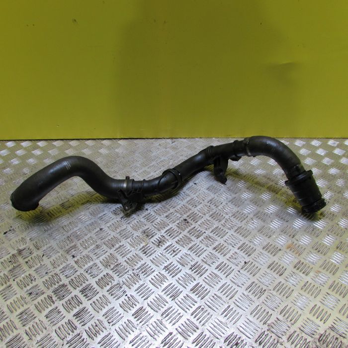 Патрубок интеркулера Трафик 3 Виваро примастар інтеркулер Т3