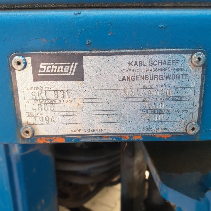 Ładowarka Schaffer SKL 831