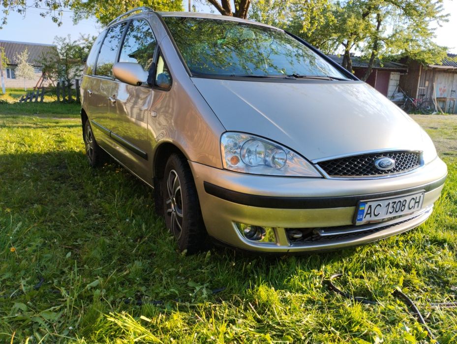 Форд галаксі 2004 року , 1.9 тді 275000 тис. 2800$