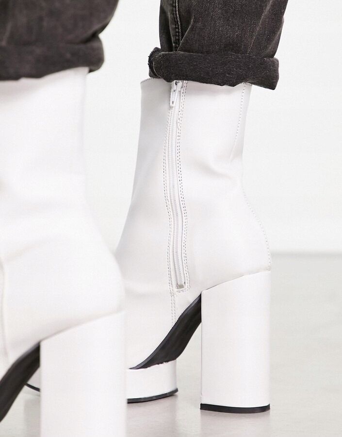 Asos Design 42 Białe Botki Sztyblety Na Obcasie H16694