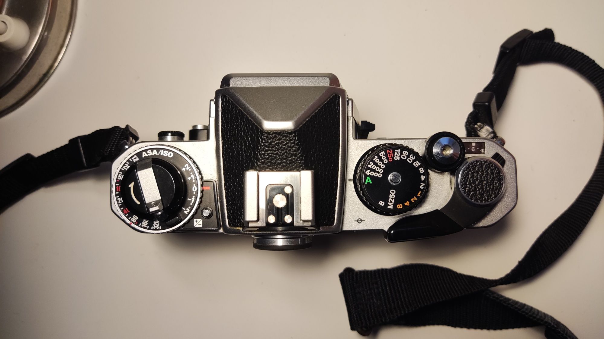 Nikon FE2 em muito bom estado