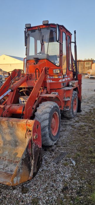 Koparko ładowarka fai555