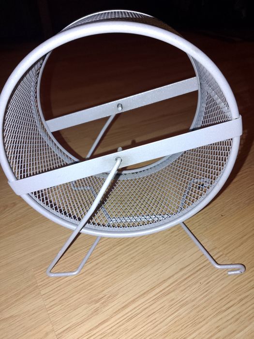 Nowy Kołowrotek dla chomika syryjskiego czytaj opis