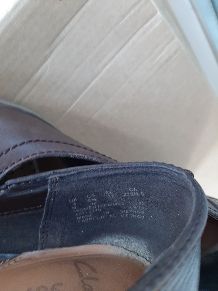 Туфли кожанные на танкетке р.36 Clarks