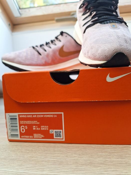 Buty NIKE AIR ZOOM VOMERO 14 rozmiar 37,5