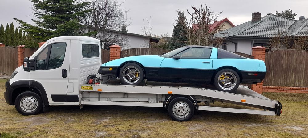 Autoholowanie i transport samochodów