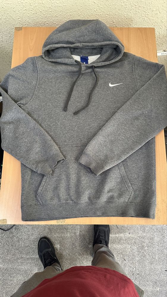 Продам кофту nike