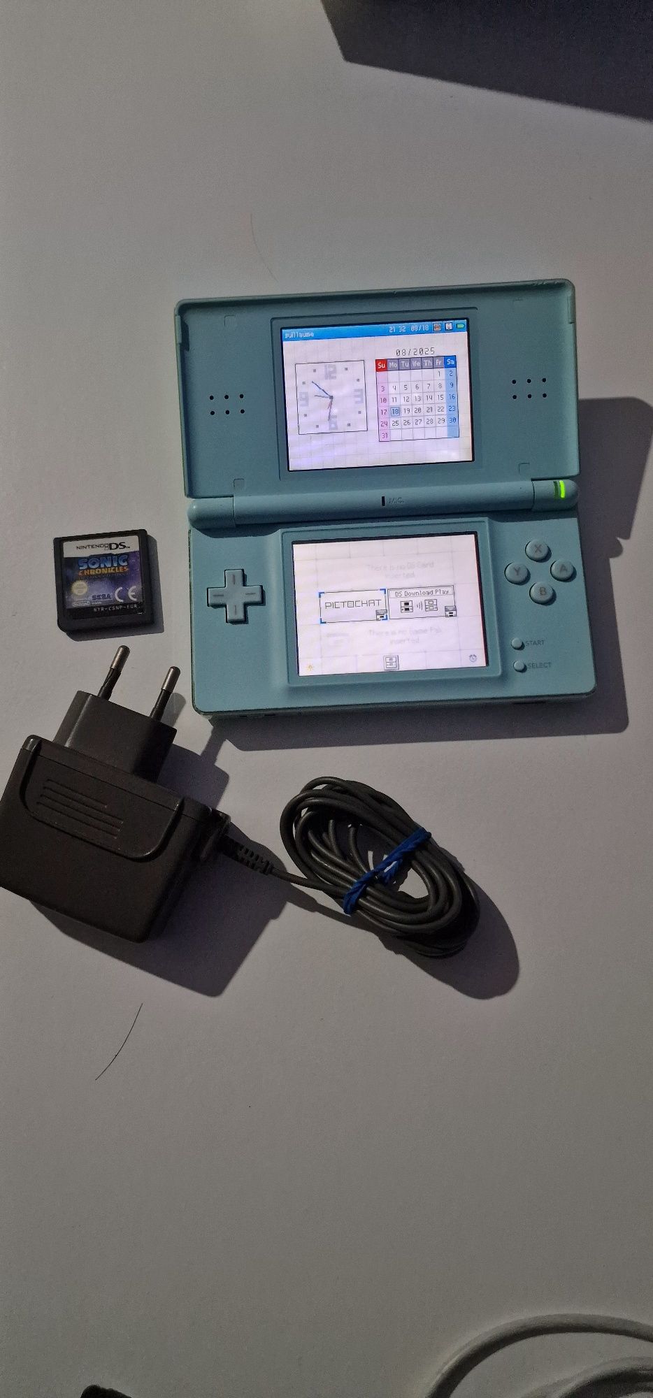 Vendo nintendo DS lite 1 jogo