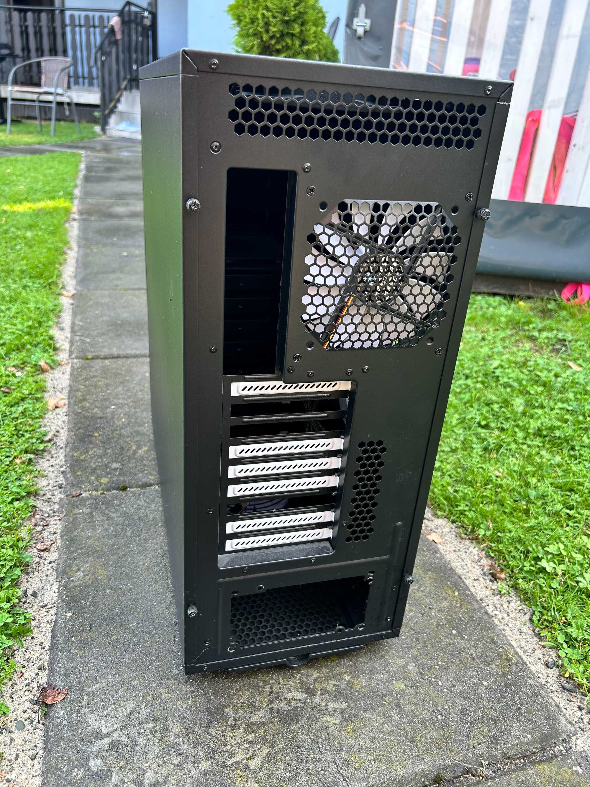 Fractal Design Define XL