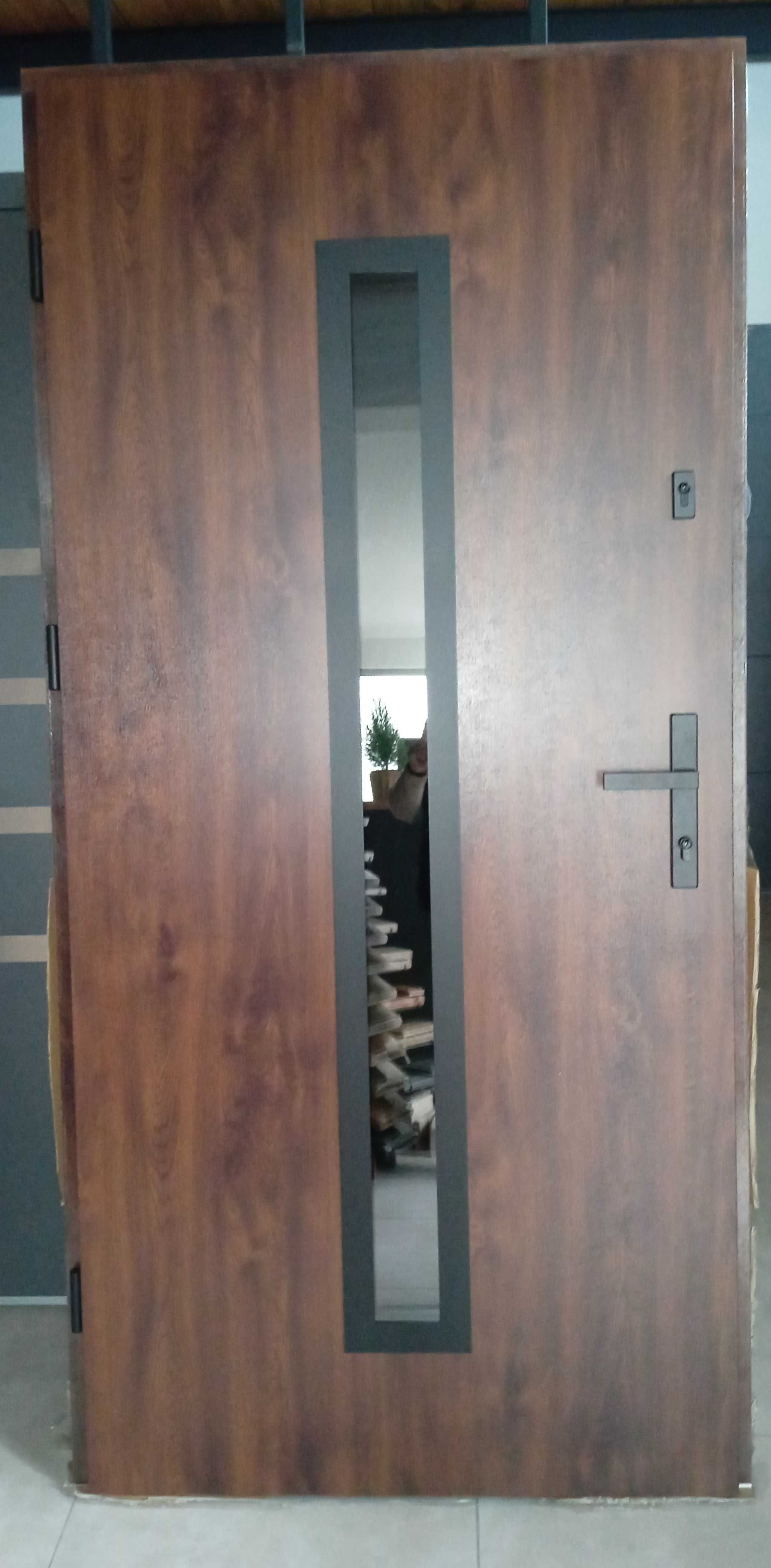 drzwi zewnętrzne 110x210 nowe, / POCHWYT GRATIS / szybka realizacja