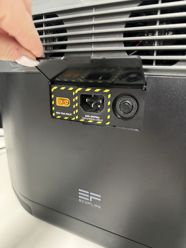 Зарядна станція EcoFlow DELTA 1260w