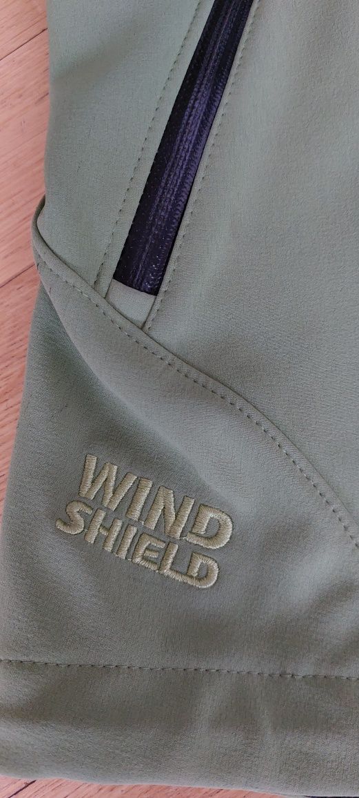 Kurtka typu windstopper