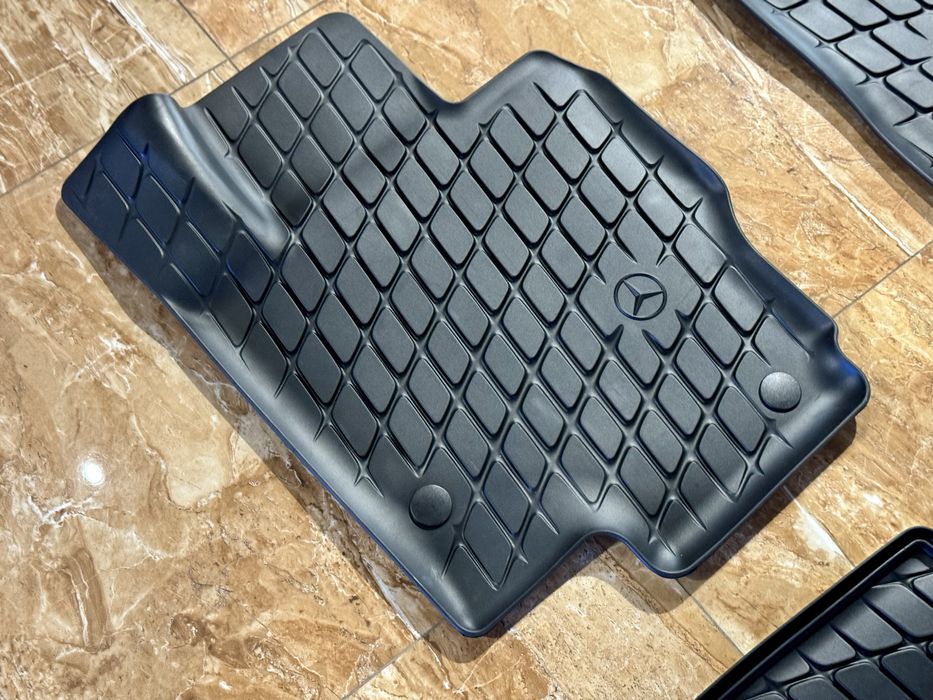 Продам комплект ковриков Mercedes Benz GLE V167 C167