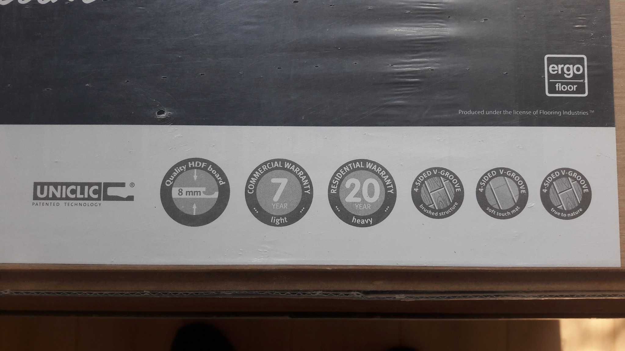 Nowe panele podłogowe Metamorphose Dąb Nelson 900449 Klasa AC5 
28 m2