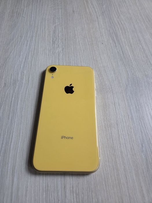 iPhone XR 128gb gold