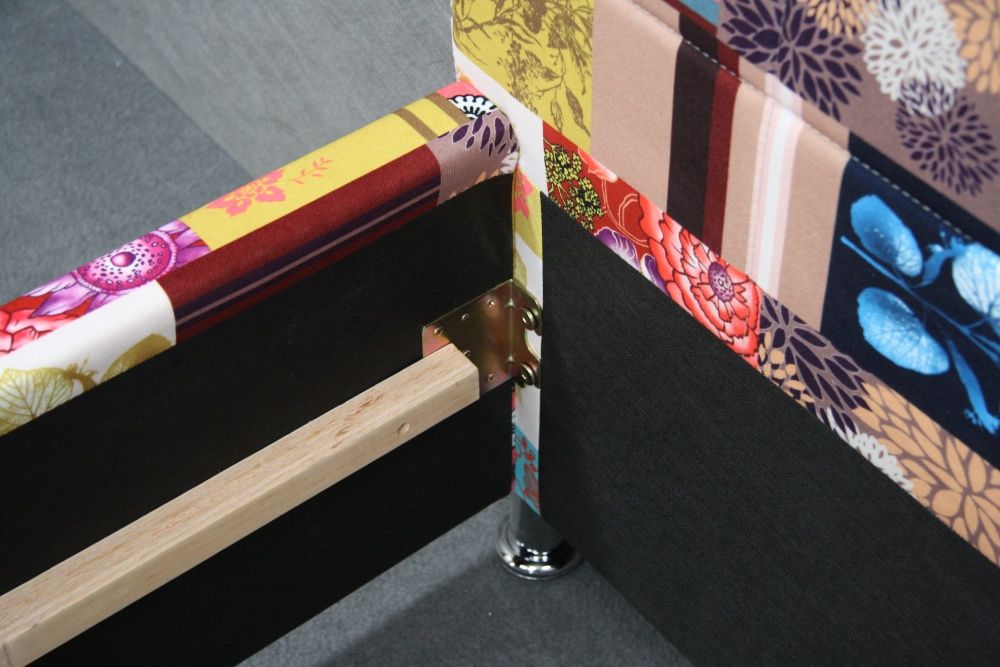 Łóżko drewniane 140x200 cm Rama tapicerowana kolorowa BGM24.pl B 3336