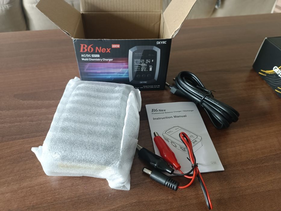 Зарядний пристрій с балансиром SKYRC B6 Nex для FPV дронів
