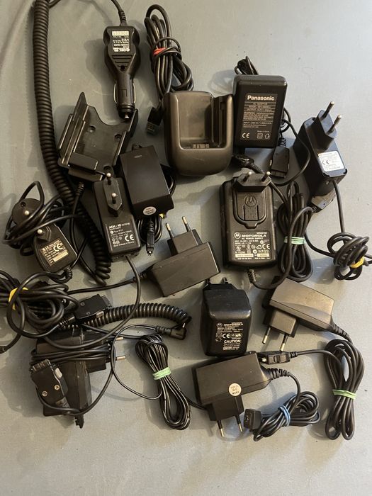 Лот разных зарядок редких для ретро мобилок