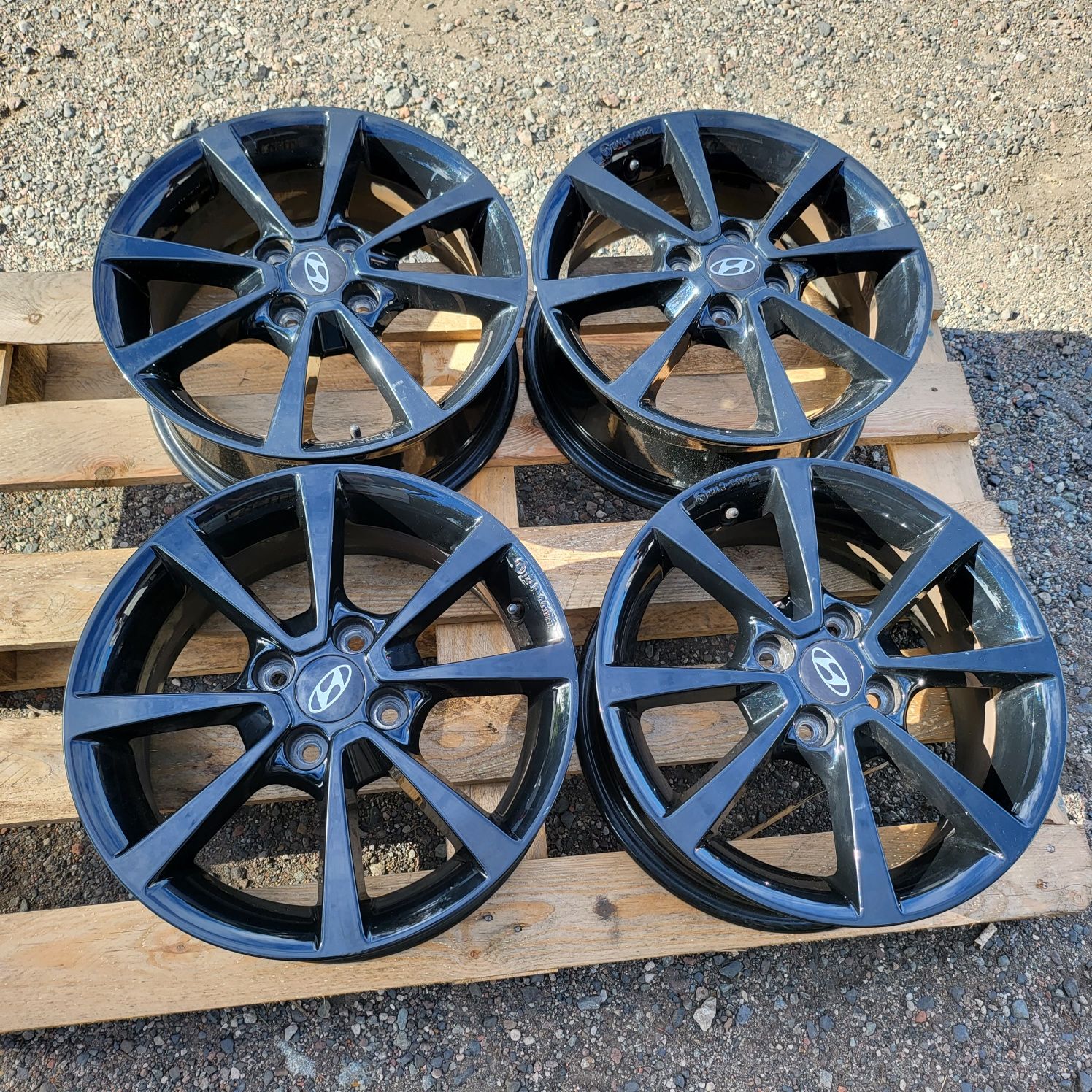 Alufelgi 15 Hyundai I20 I10 Getz Bayon Kia Rio Stonic 4x100 ET48