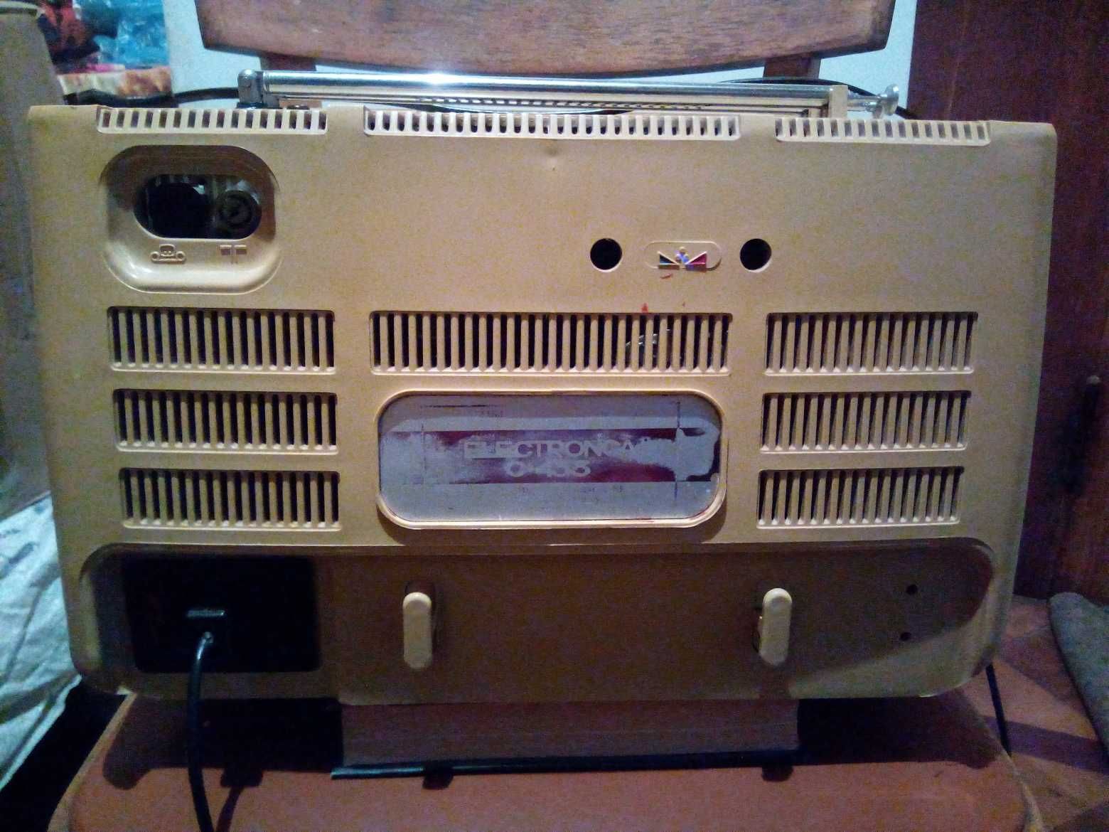 Продам кольоровий ТВ"Електроніка 25ТЦ-313 Д",радянського виробництва.