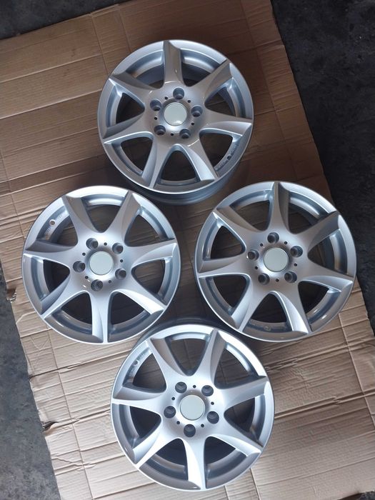 R 15   5*114,3   6 j    ET 40. Ціна за 4 шт. 11000.