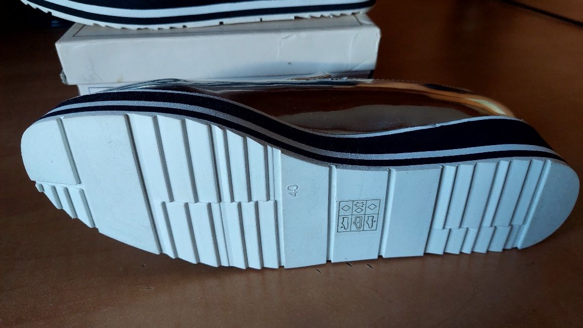 Buty damskie Betler srebrne silver nowe rozmiar 40