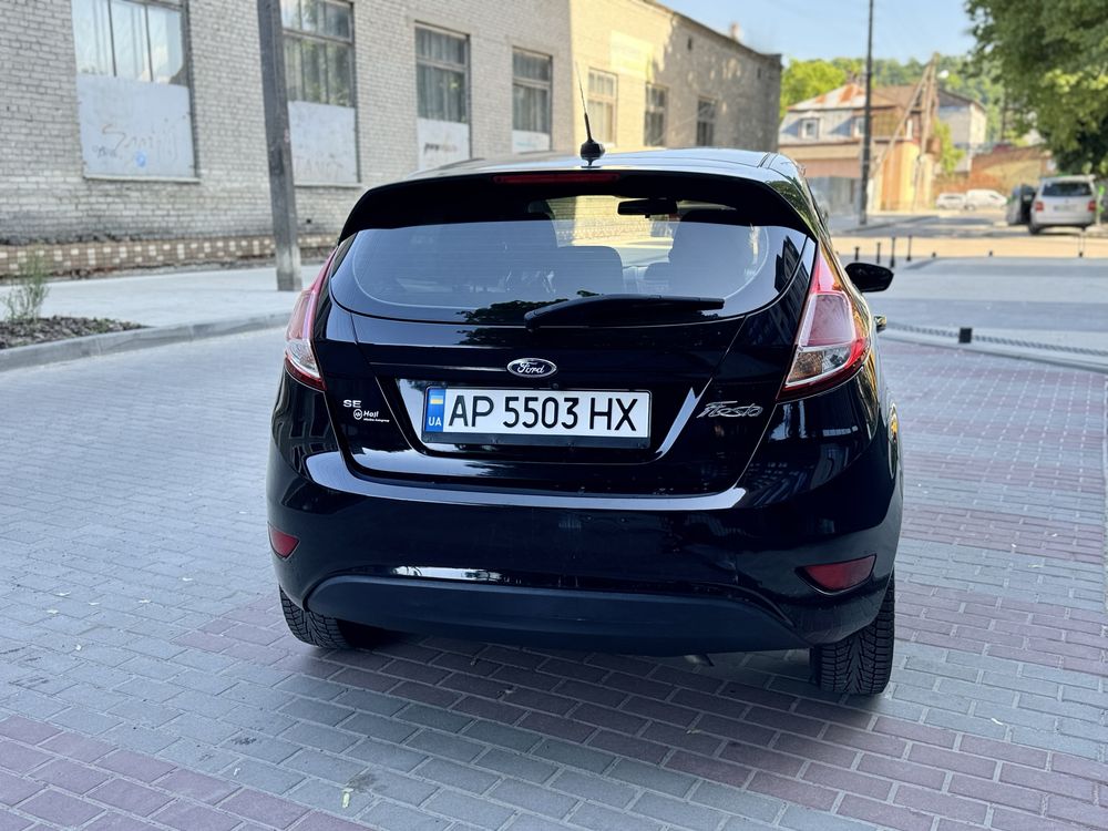 Ford Fiesta 2018 • 1.6 л • Бензин