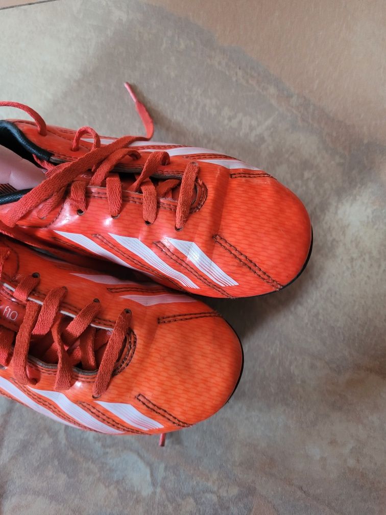 Бутси Adidas F10, оригінал 34р копочки