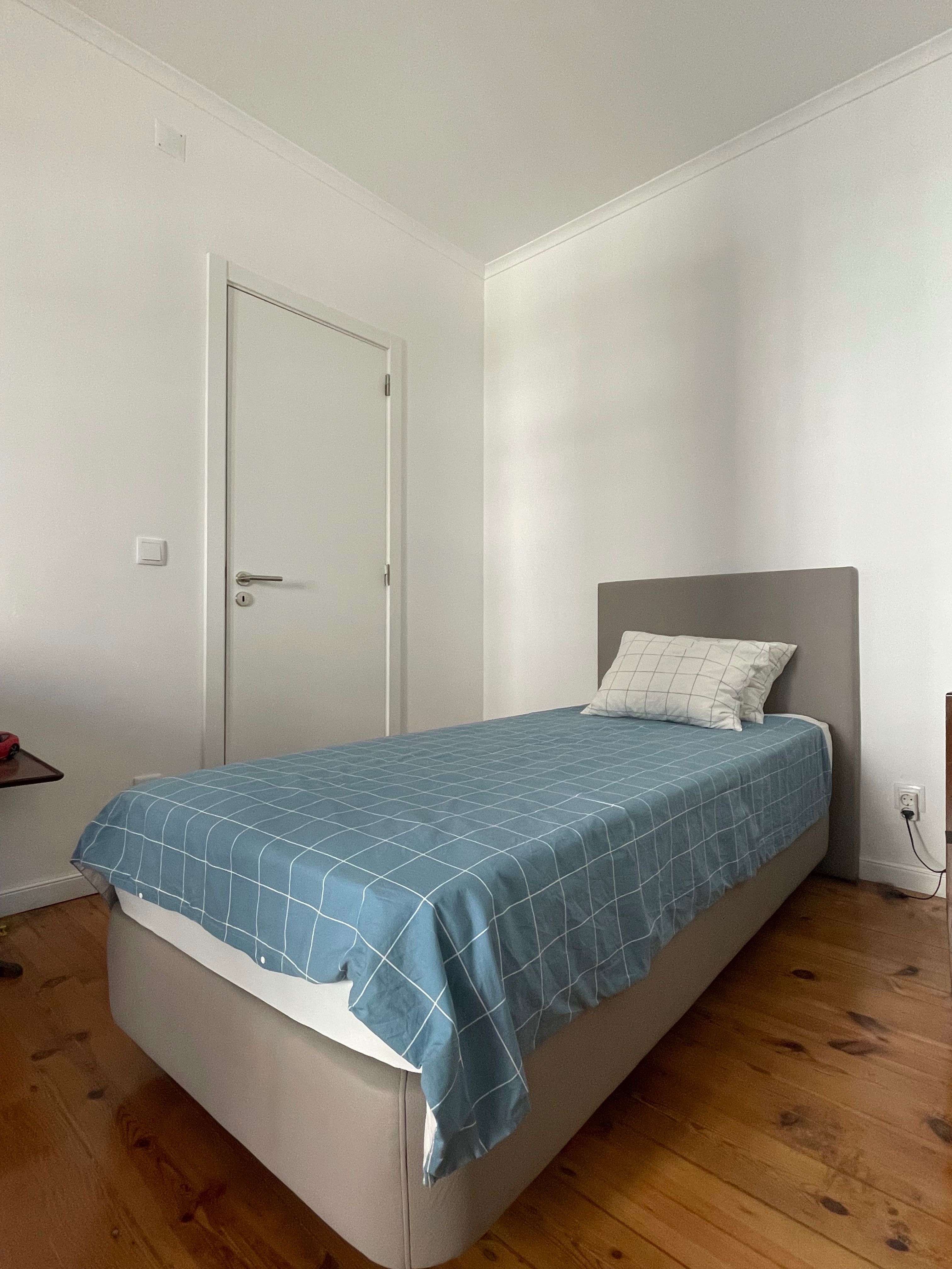 NOVO - Cama + Colchão BestBed
