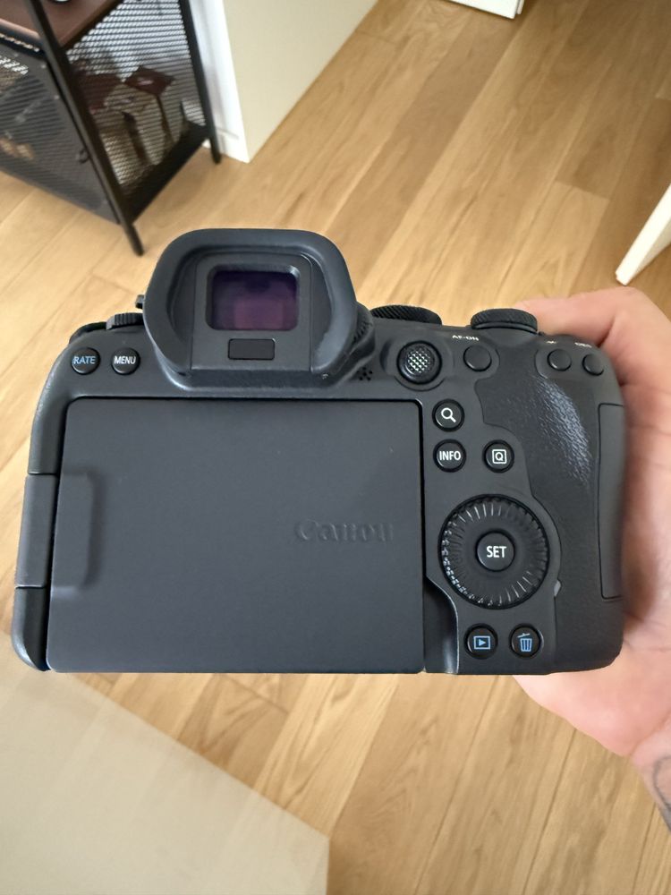 Canon R6 Mark II + Objetiva 24-105mm