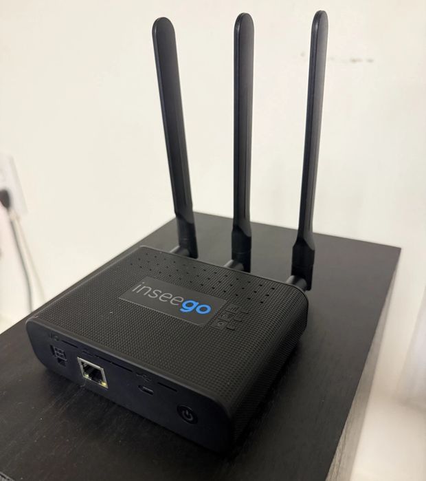 Inseego 4G роутер (2 сим карты- 2 оператора сотовой связи) band 8