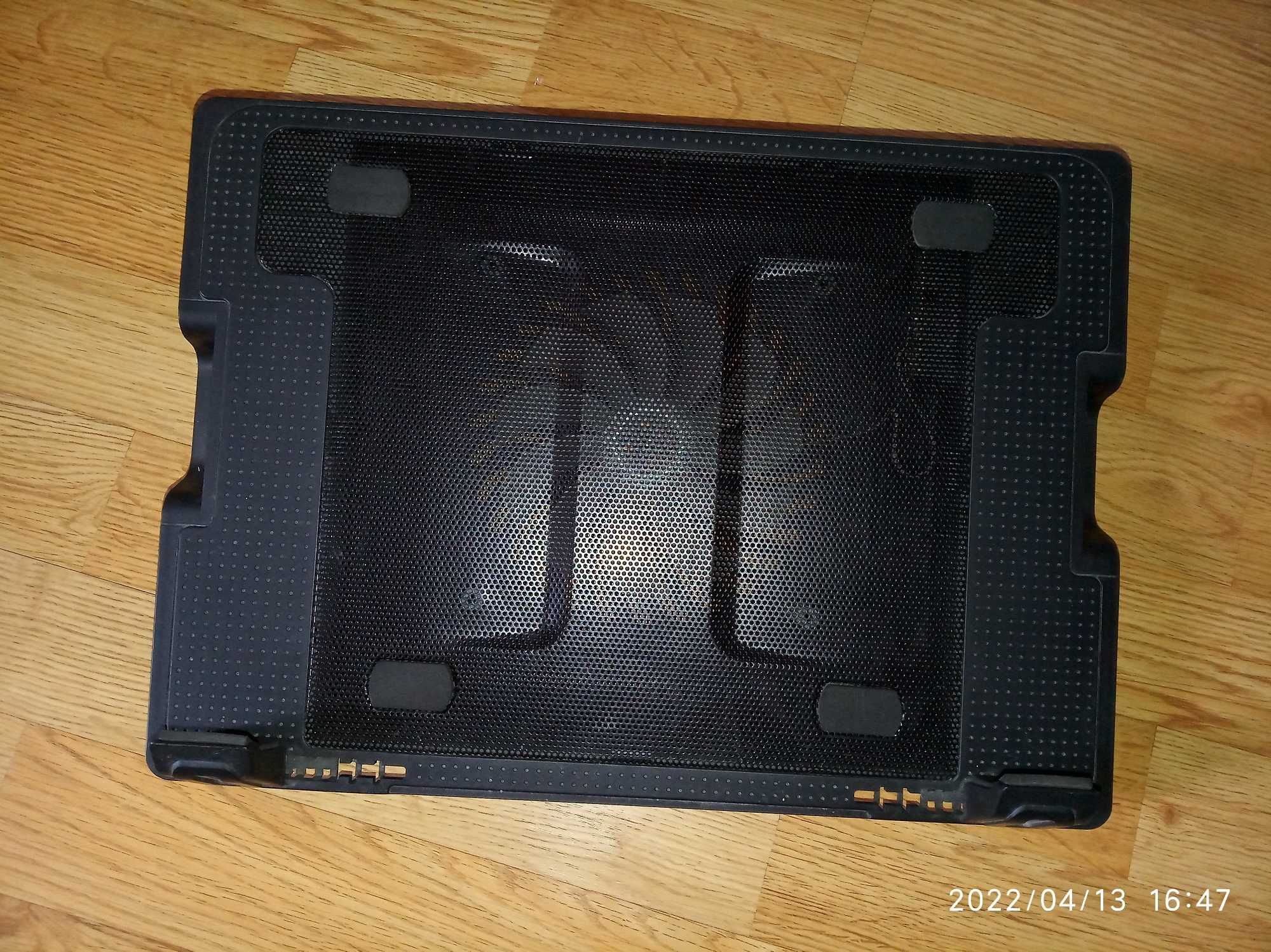 podstawka chłodząca pod laptopa