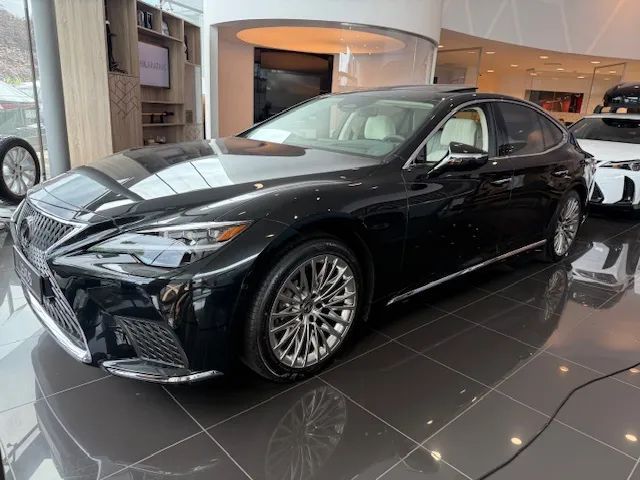 Lexus LS
