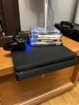 Playstation 4 slim 500gb , 4 gry , pad , po serwisie