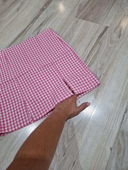 Spodniczka mini z rozcięciami, letnia spódniczka w kratkę, różowa