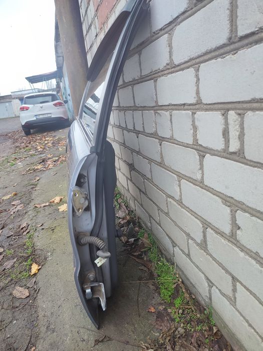 Дверь задняя правая ланос lanos daewoo.Вєтровик