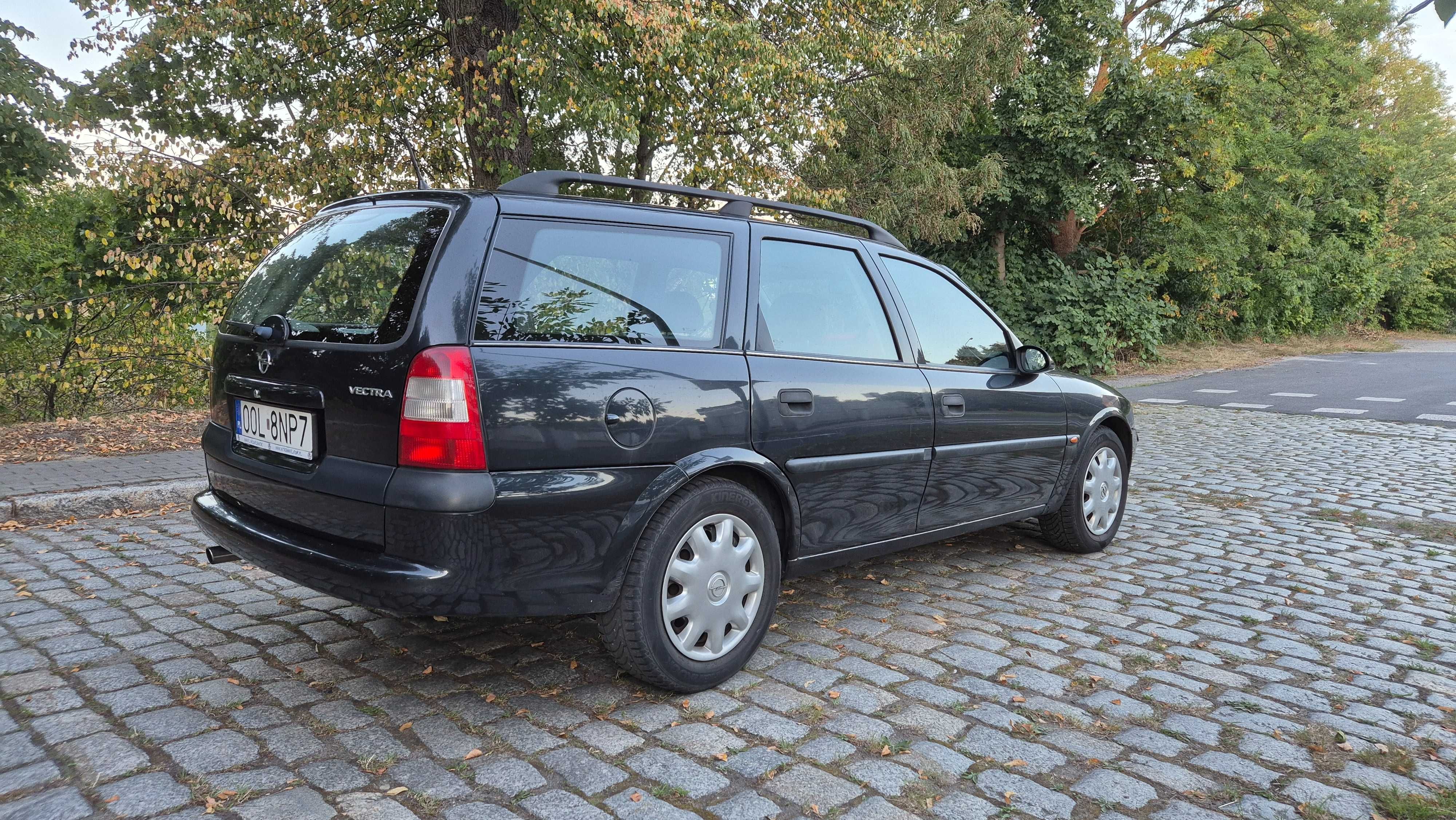 Opel Vectra 1.6 kombi prywatnie