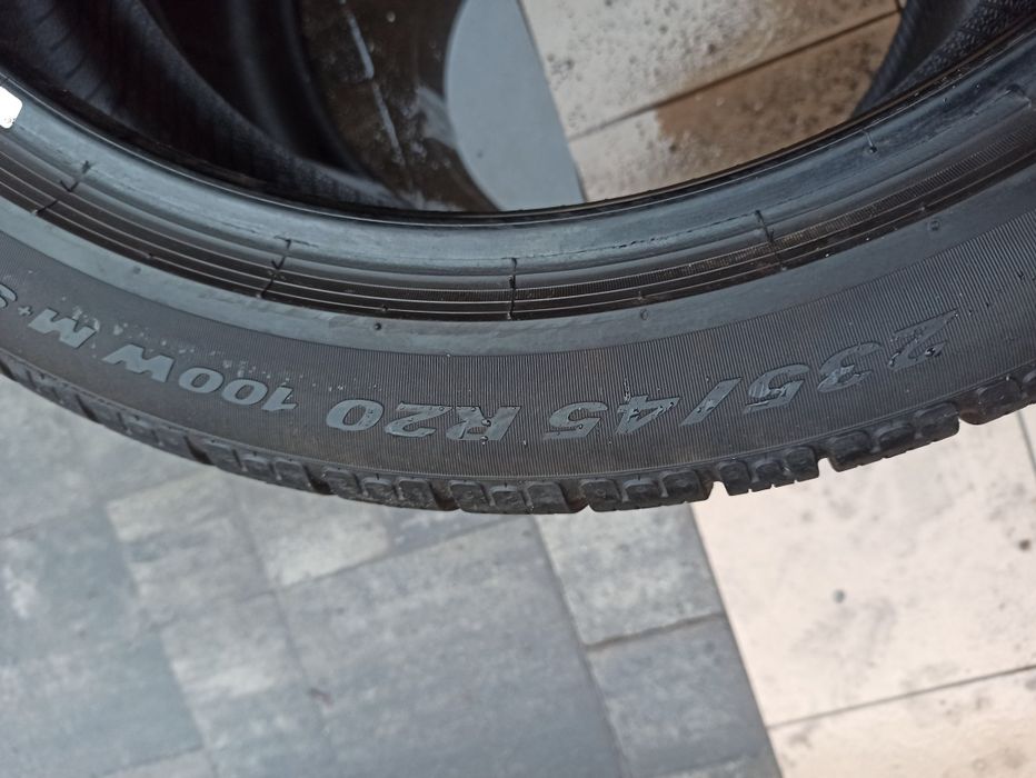 Зимняя резина 235/45 R20 Pirelli Sottozero 2