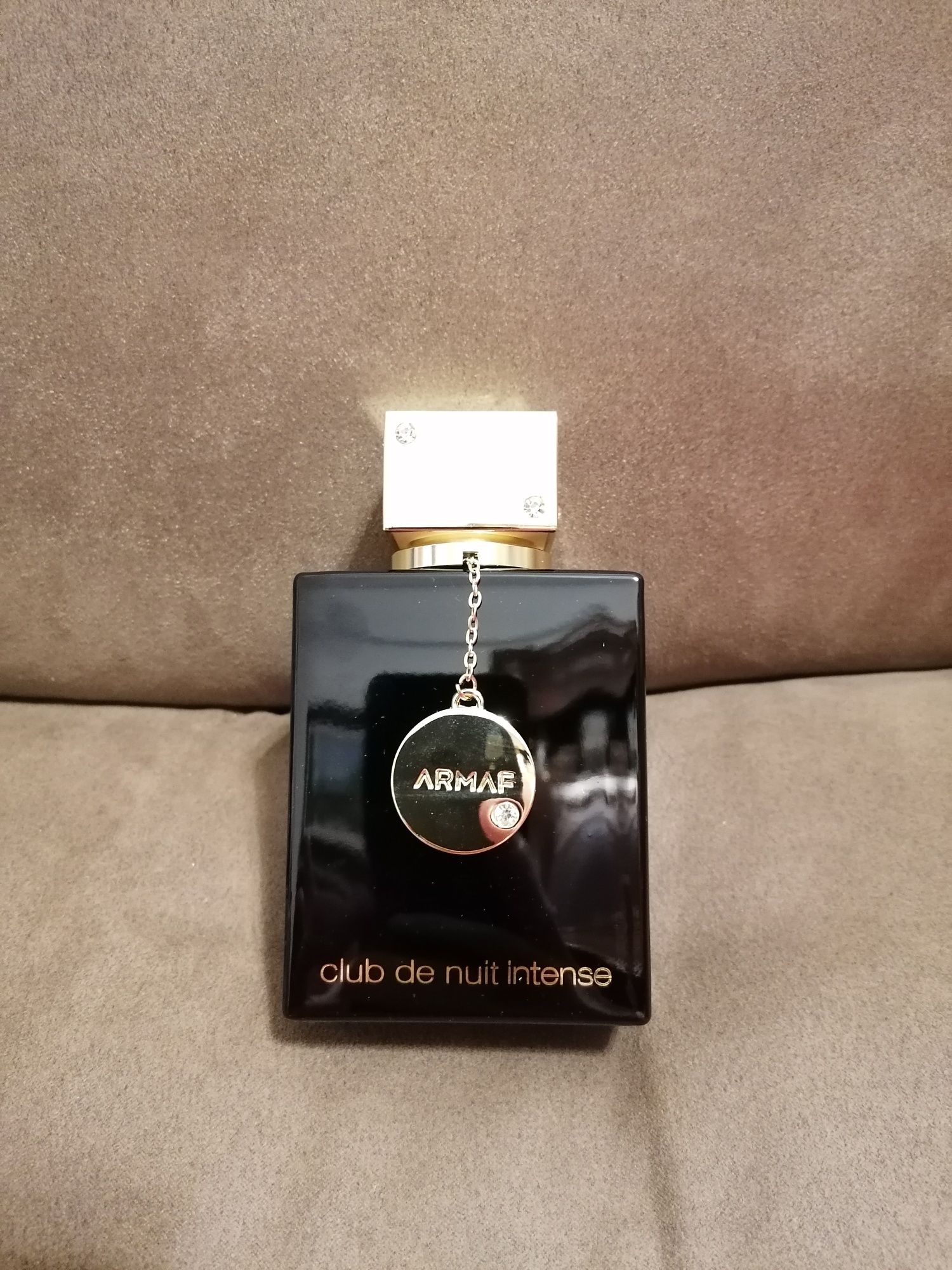 Perfume Club de nuit intense woman