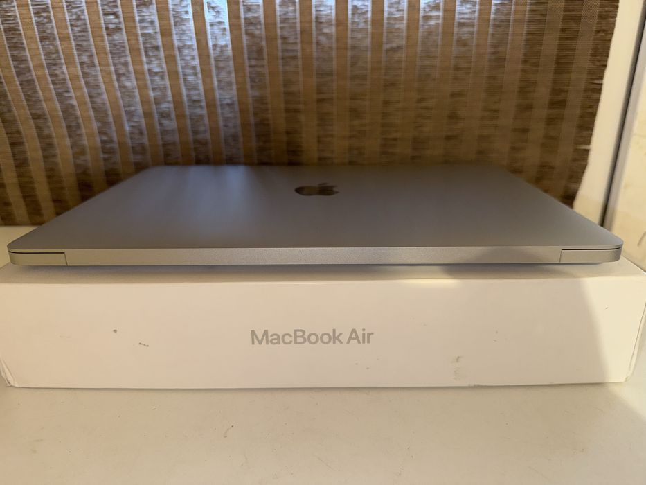 Ідеальний Macbook Air M1 8/256 Silver