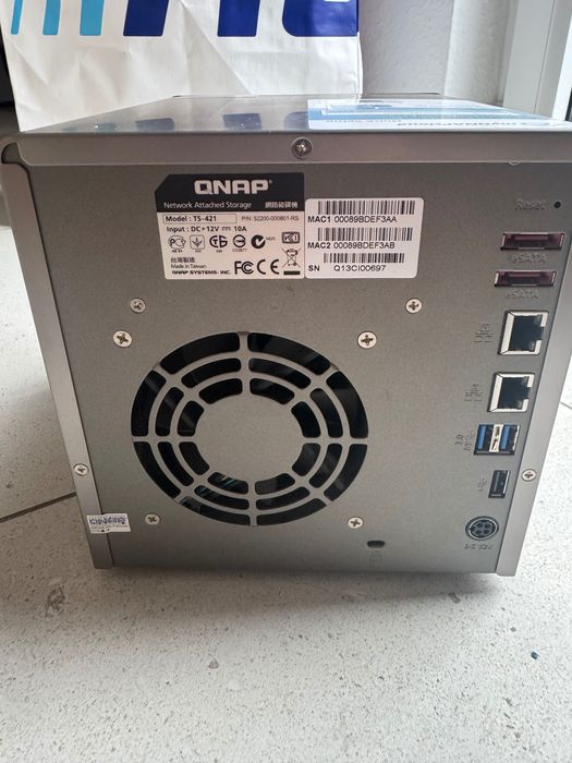 QNAP TS‑421 — 4‑дисковий NAS-бокс, особисте хмарне сховище