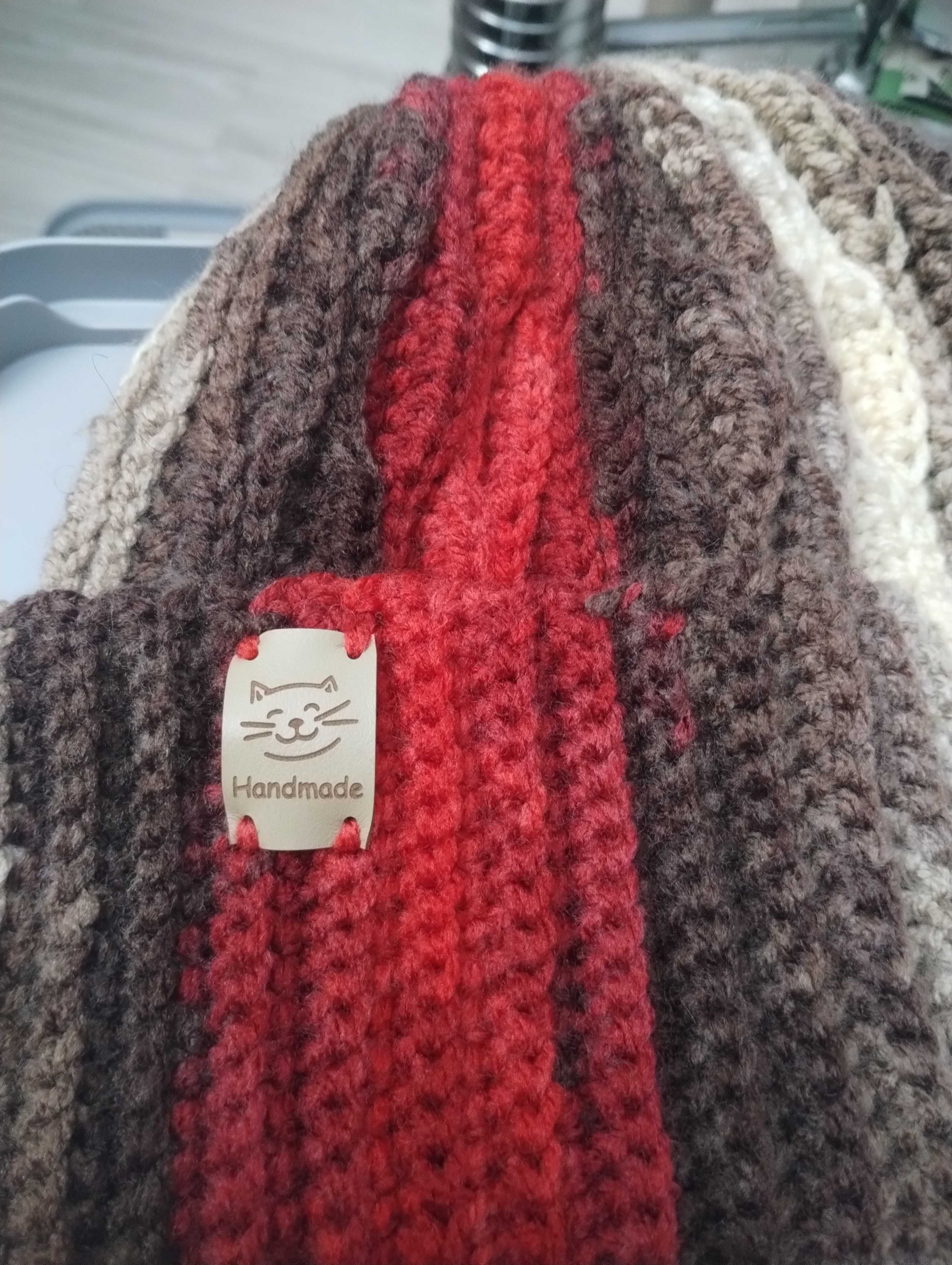 Czapka robiona na szydełku