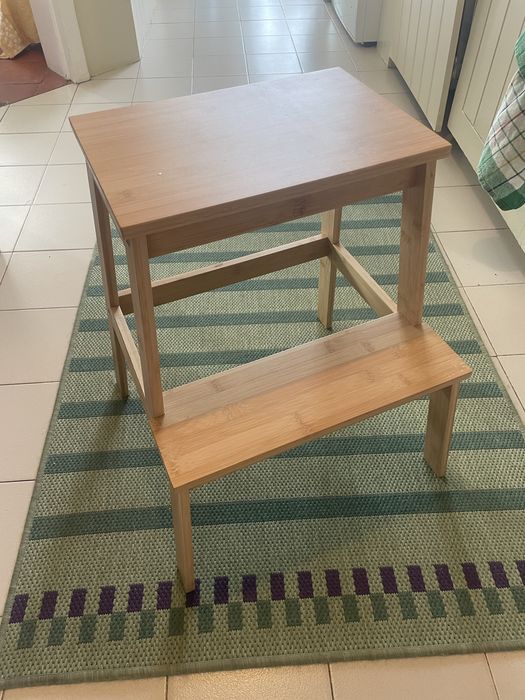 Mini escadote IKEA