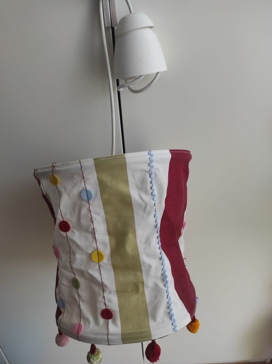 Lampa do pokoju dziecięcego. IKEA