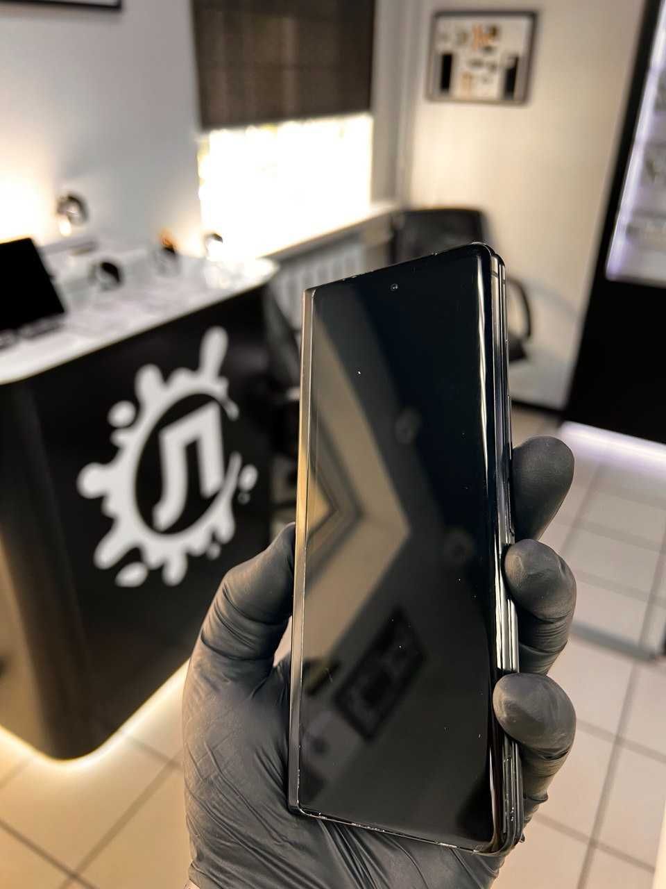 Samsung Fold 2 (F 916 b) 12/256 (деталі в описі)