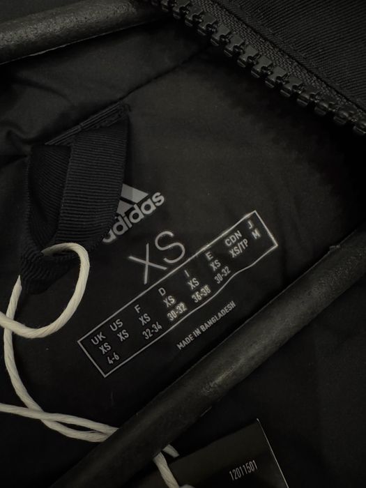 Парка (новая) adidas
