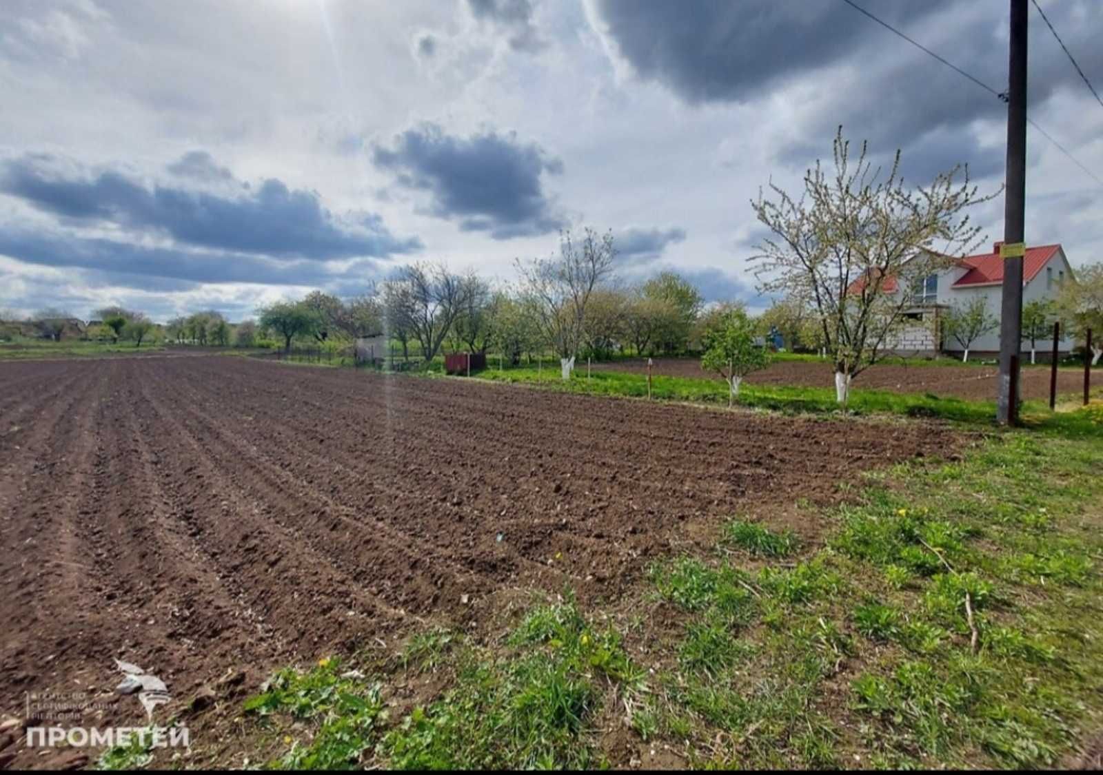 Продам земельну ділянку в с. Лука Мелешківська